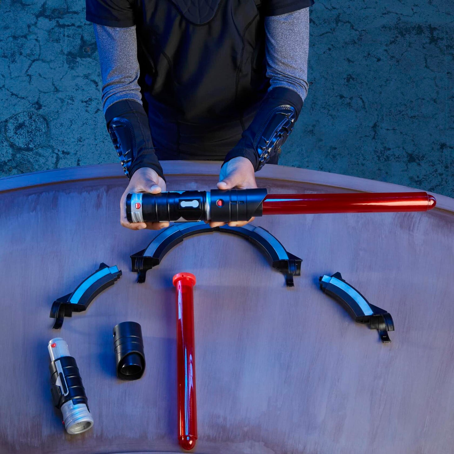 Star Wars Lightsaber Forge Inquisitor Masterworks Set Double-Bladed Customizable Electronic Lightsaber Toy