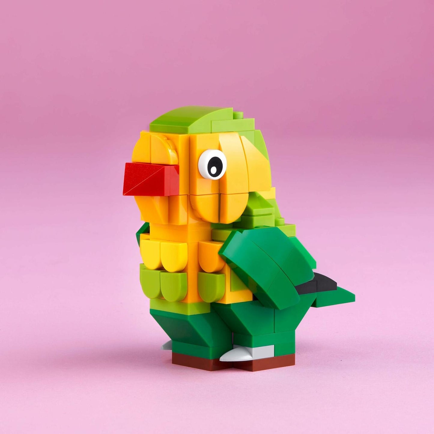 LEGO Valentine Lovebirds Building Toy Set, Makes a Great Gift for Valentine's Day, Anniversary, or Any Occasion to Show Someone You Care, Ideal for Ages 8 and Up, 40522